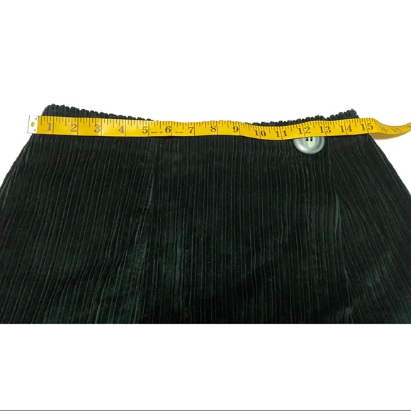 Limited Chinos Pleated Corduroy Forest Green Skort - Picture 7 of 12